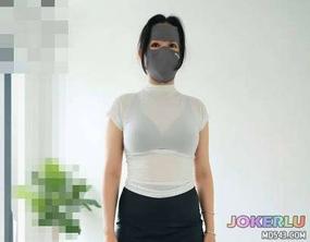  更年期的骚妈和后爹吵架后又被我用鸡巴给插得尴尬的高潮